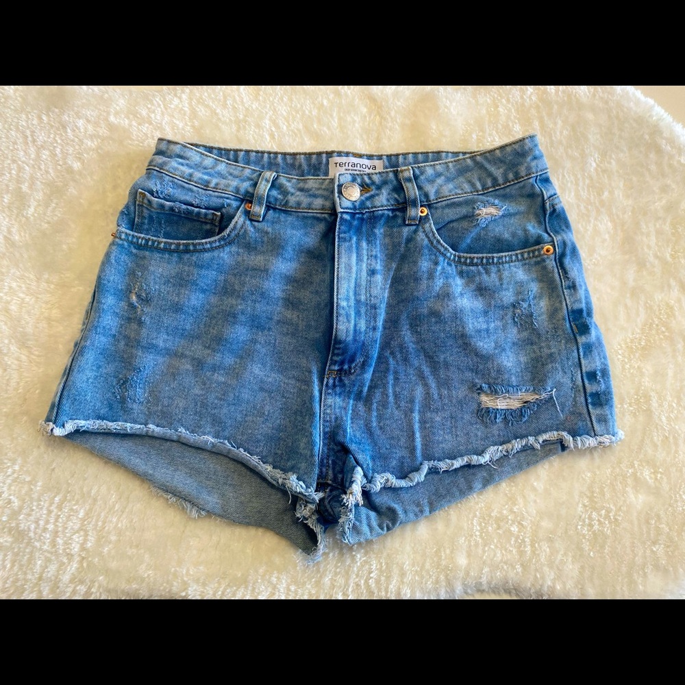 Terranova High-waisted shorts
